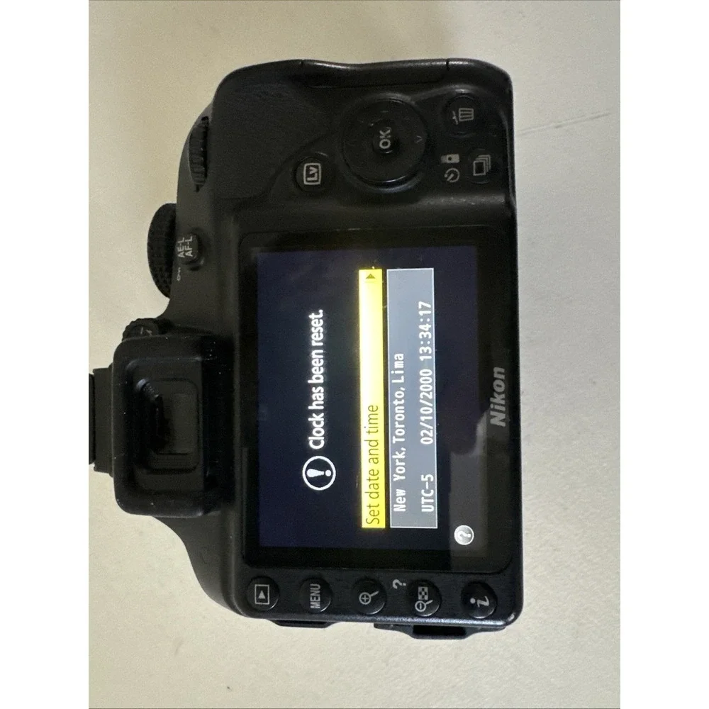 Nikon D3300 24.2MP Digital SLR DSLR Camera